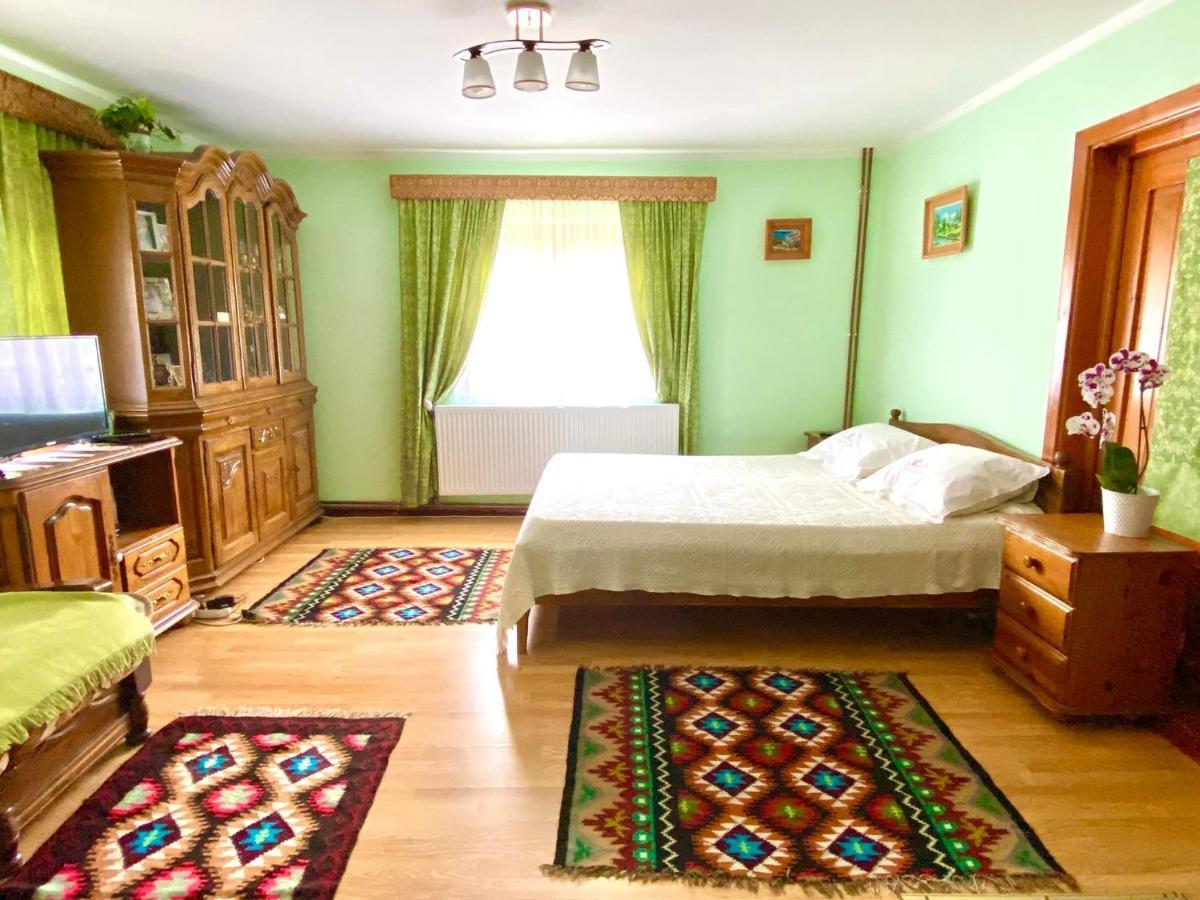 Casa Agroturistica Tarancuta Din Vatra Moldovitei Hotel Kültér fotó